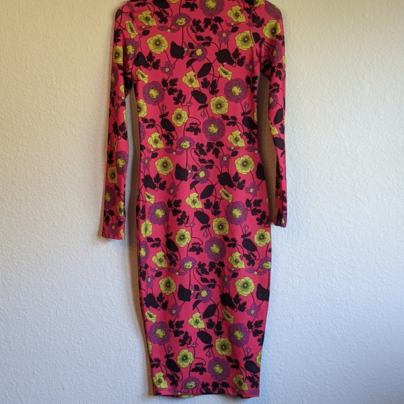 Zara bodycon floral dress, European and US size Small - Picture 4 of 6